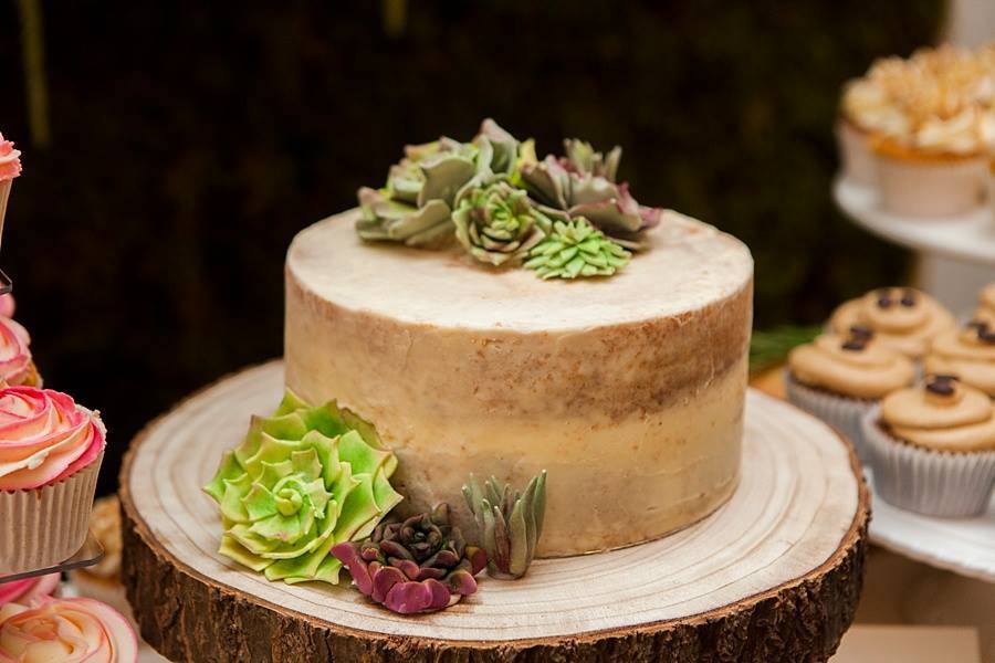 Alternative wedding cake