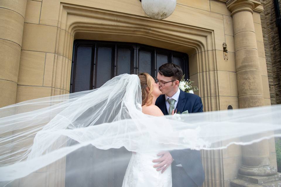 Veil in the wind
