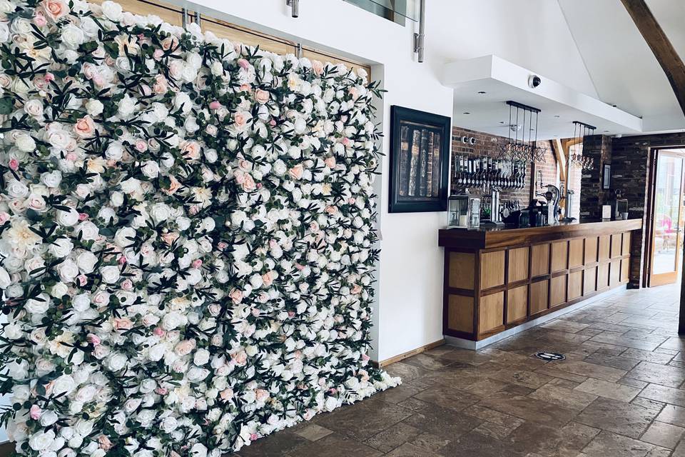 Ascot Flower Wall