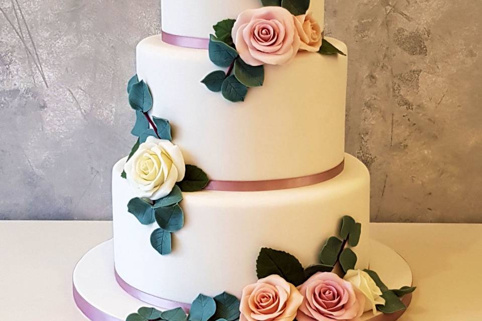 Fondant flowers on cake