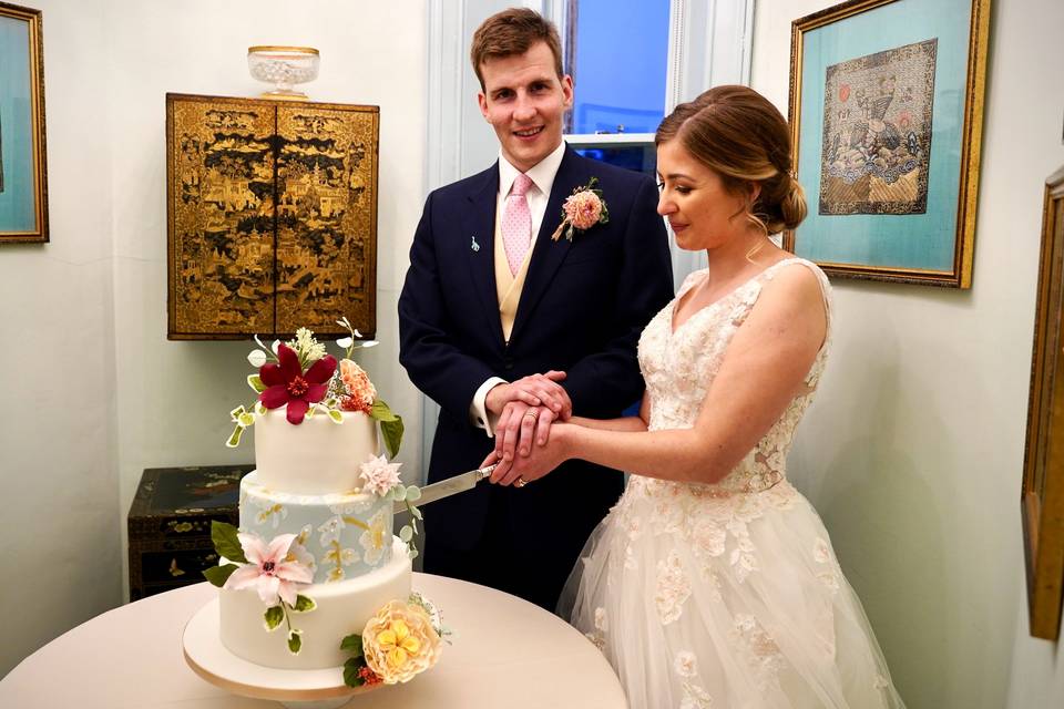 Painted flower wedding cake