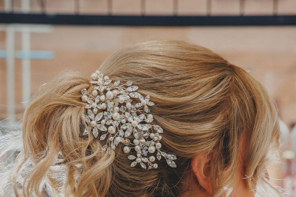 Loose, up & bridal Accessory