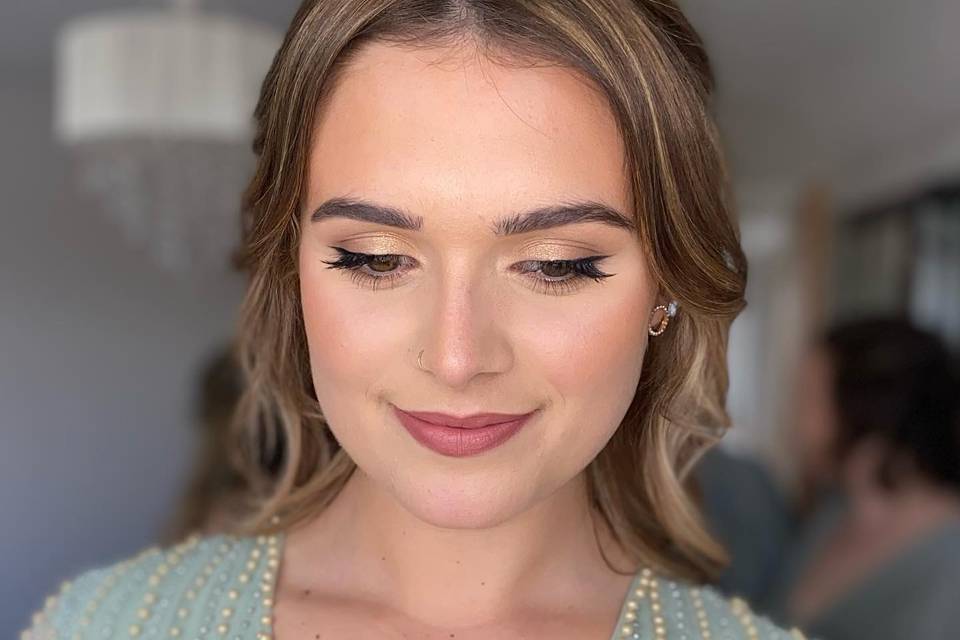 Bridesmaid makeup