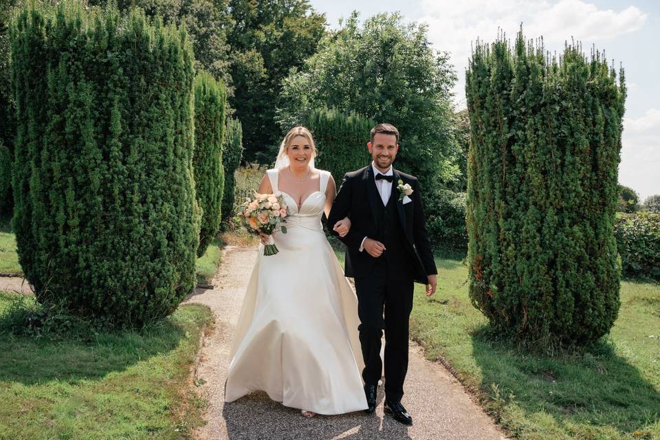 Bride arriving