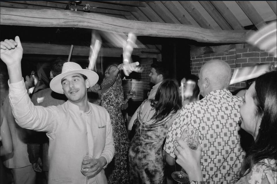 Live from the dancefloor