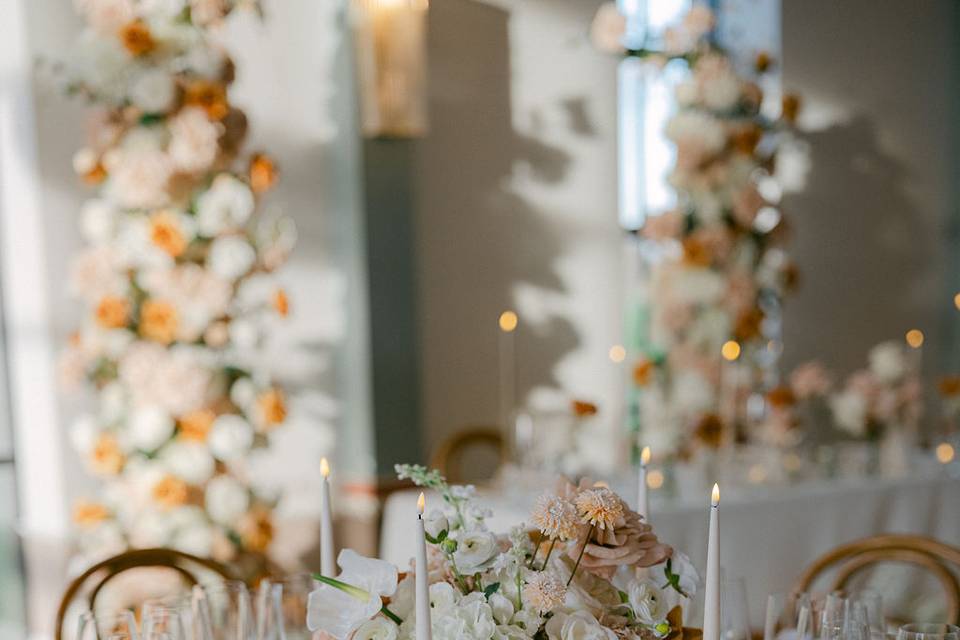 Caramel Latte Centrepiece
