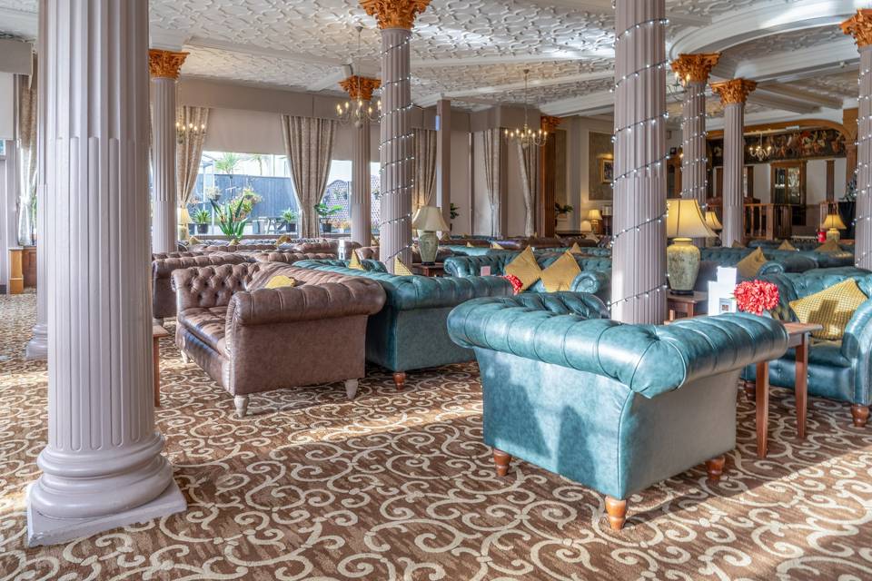 The Main Lounge Bar