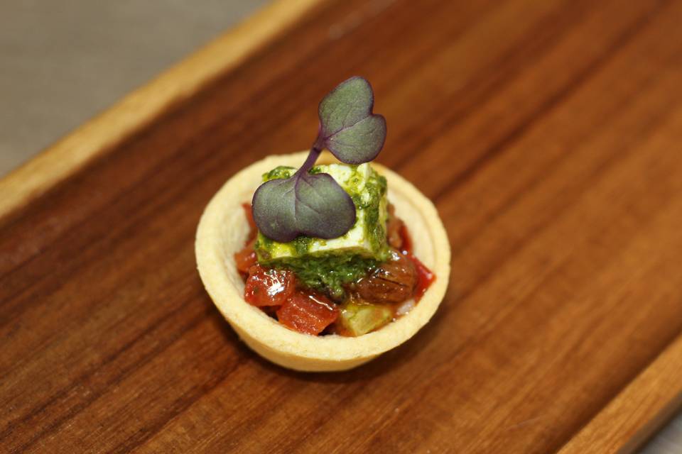 Canapé: Tofu with pesto