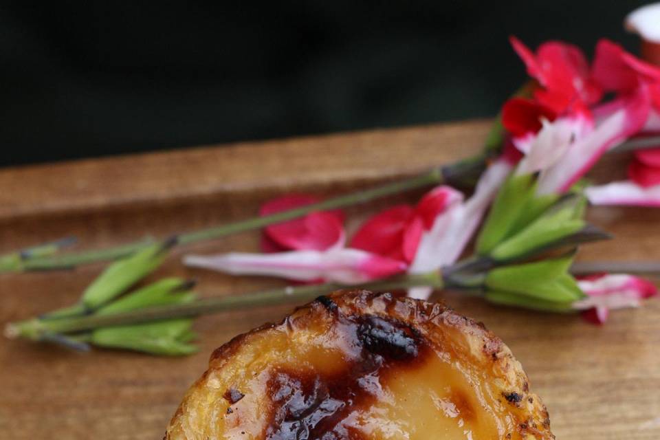 Canapé: Mini custard tart