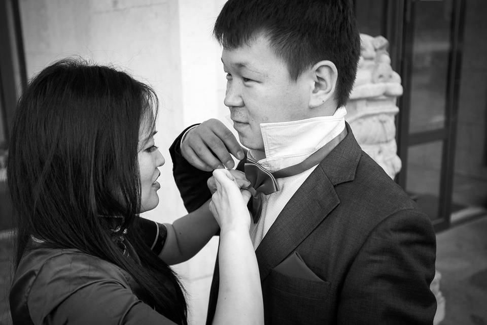 The best man gets dressed.