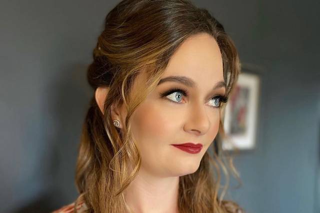 Red lips https://cdn0.hitch💋