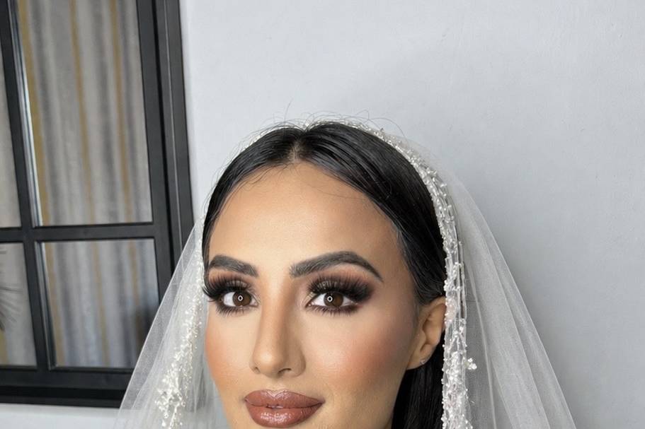 Glam bridal