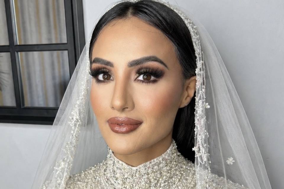 Glam bride