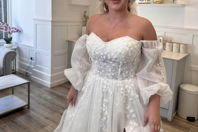 Bridal soft glam full picture.