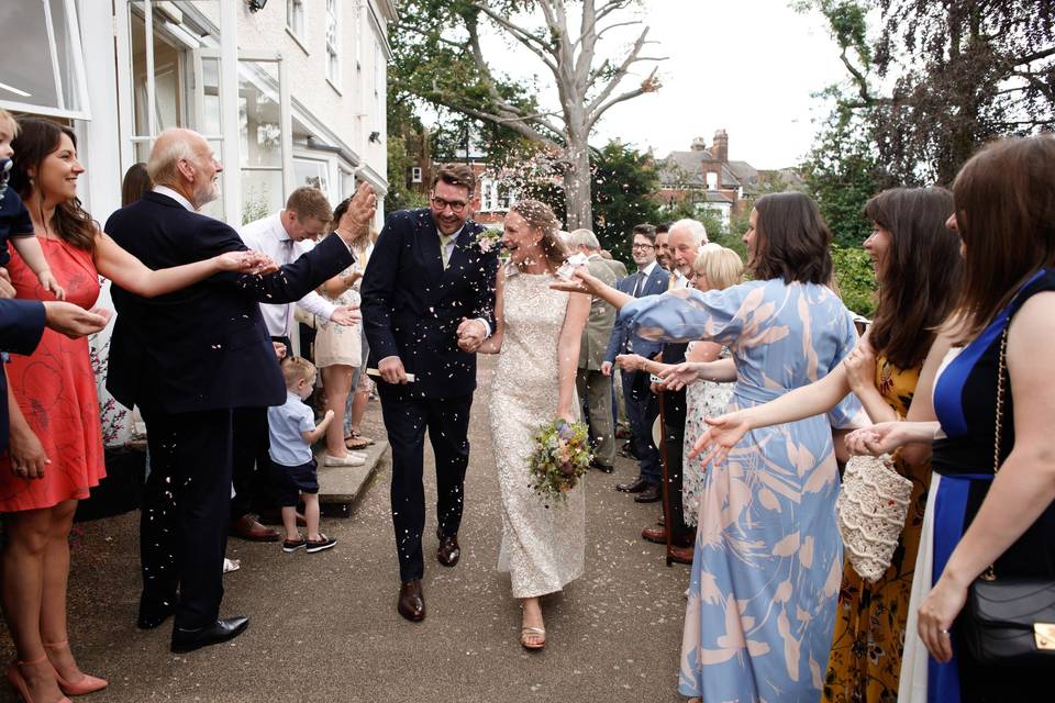 Confetti Moment Side Terrace