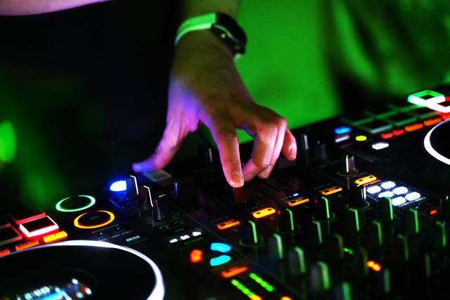Ddj flx 10