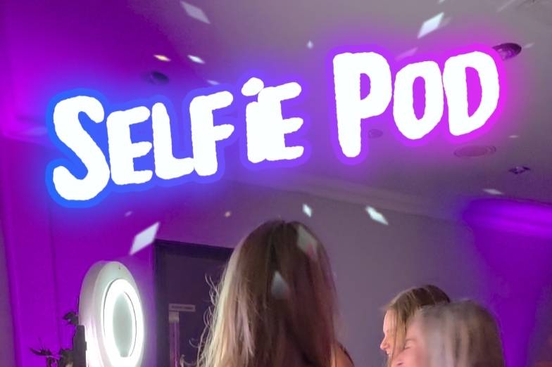 Selfie Pod