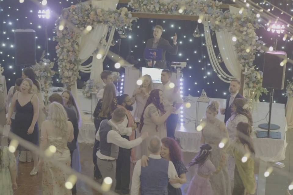 Open Dancefloor