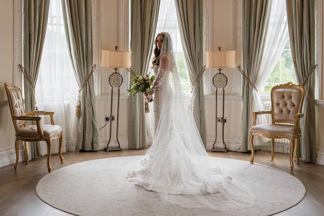 Wedding dresses knutsford hotsell
