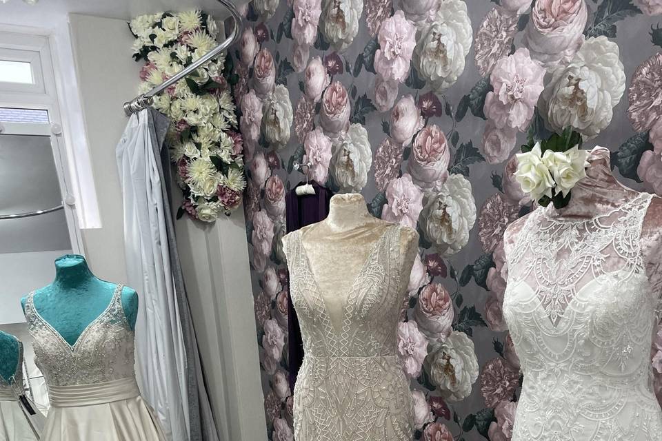 Chiffon Rose Bridal Boutique Warehouse