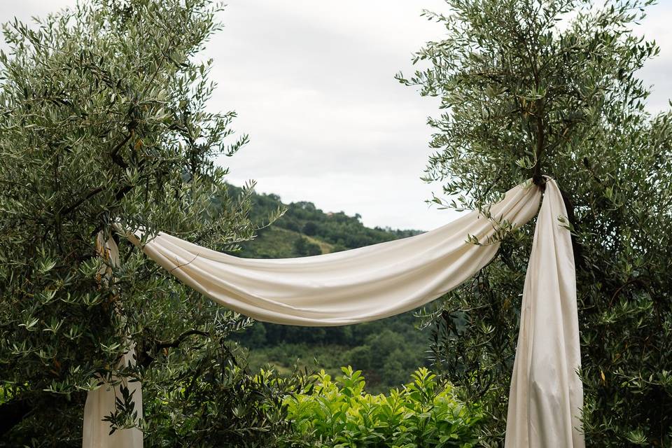 Ceremony decoration