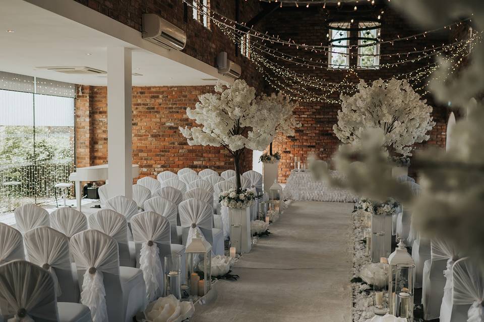 Wedding aisle decor