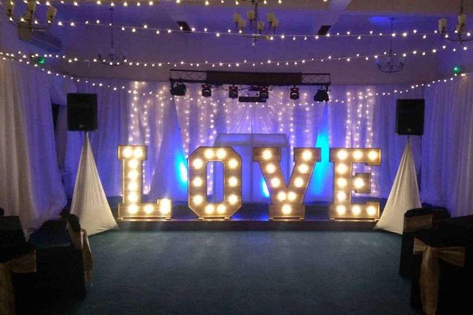 Giant 4ft Rustic LOVE Letters