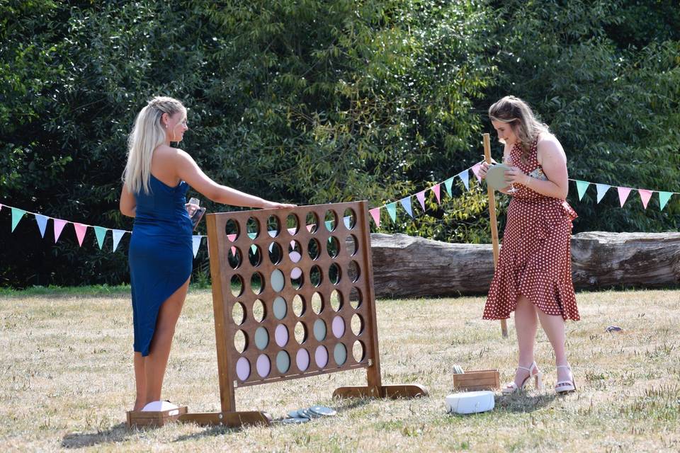 Connect 4 in pink and green