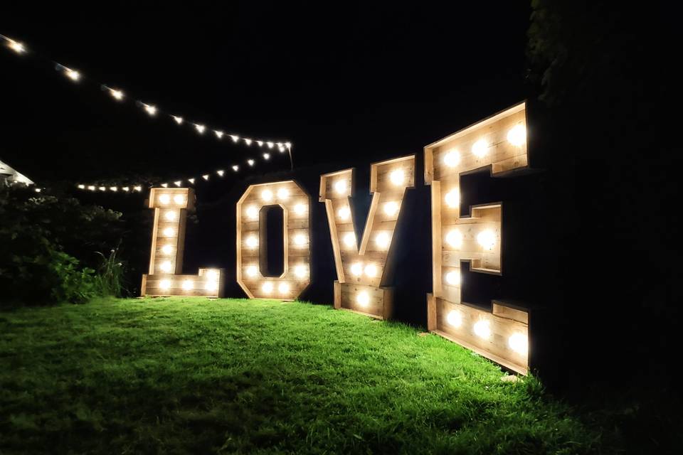 Light up LOVE letters