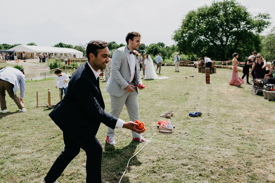 Corn hole competitors