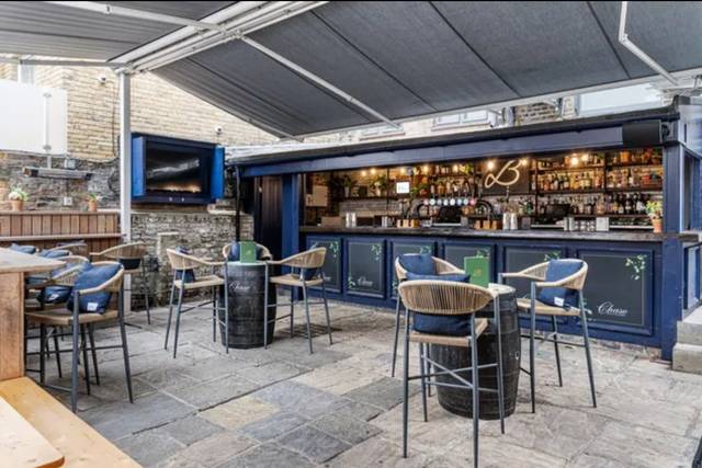 Beer Garden Bar
