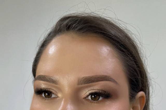 Soft neutral glam