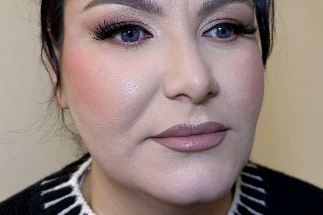 Soft glam