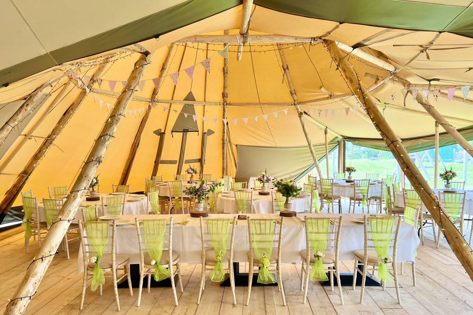 Top table, smaller wedding