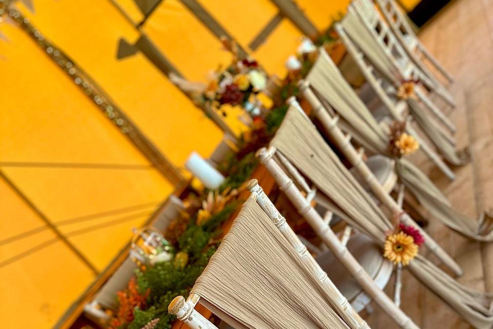 Table & Chair in Tipi