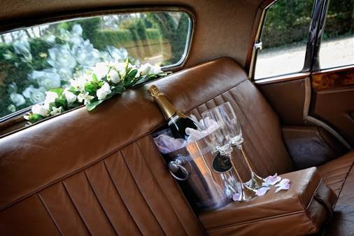 Luxurious Interior Morris Ten Saloon