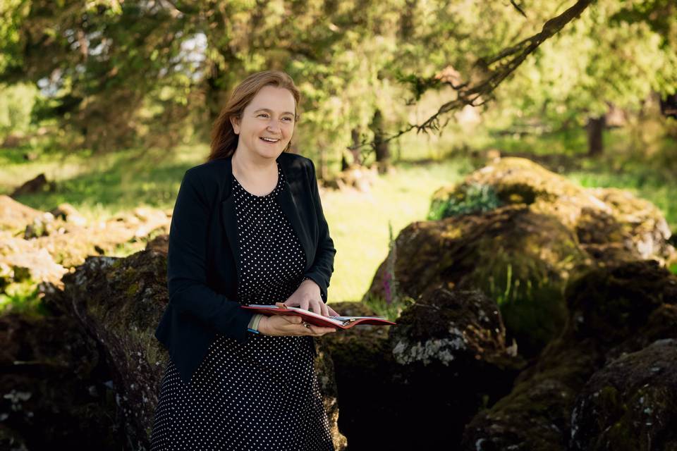 Roisín preparing for a persona