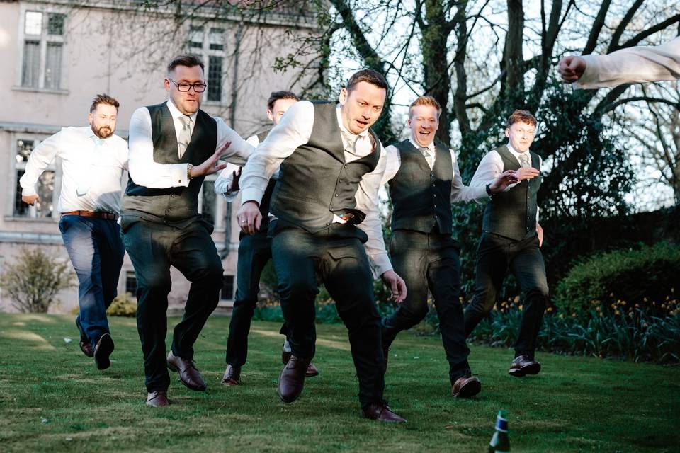 Groomsmen beer run
