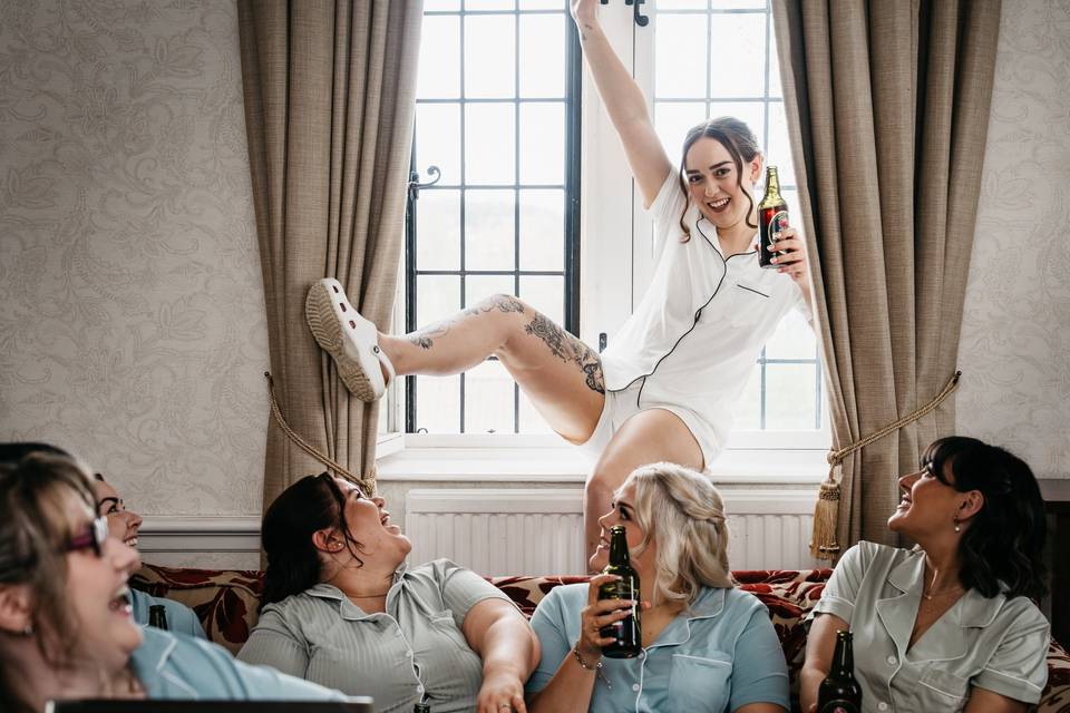 Cheeky bride during prep
