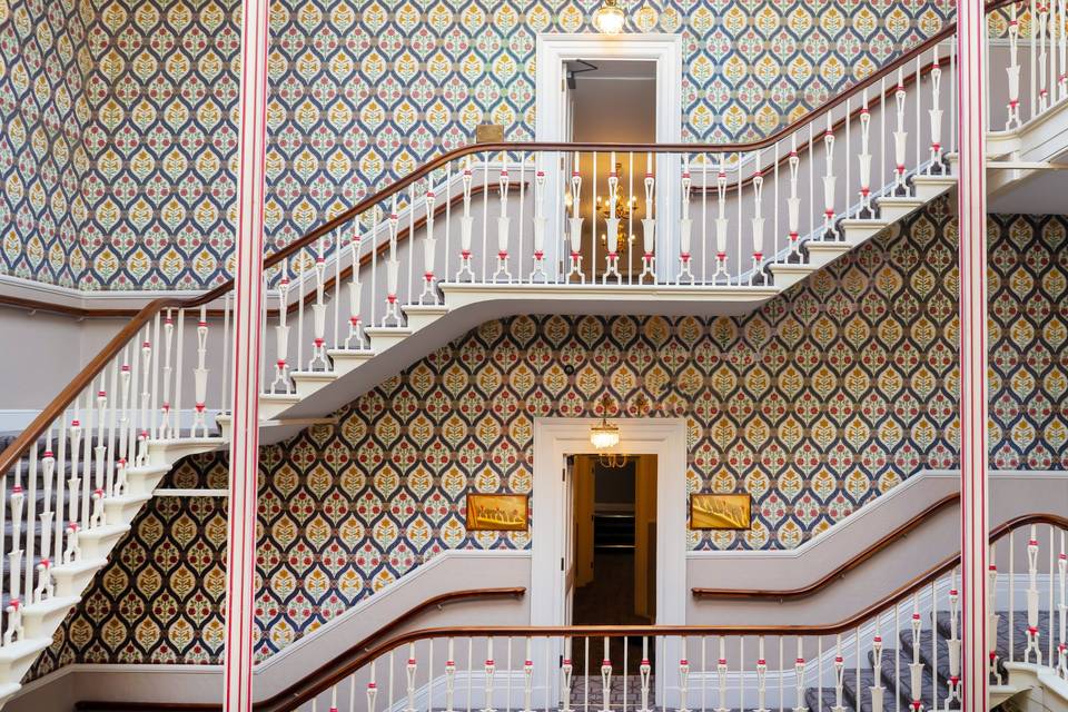 Queens Hotel - Grand Staircase