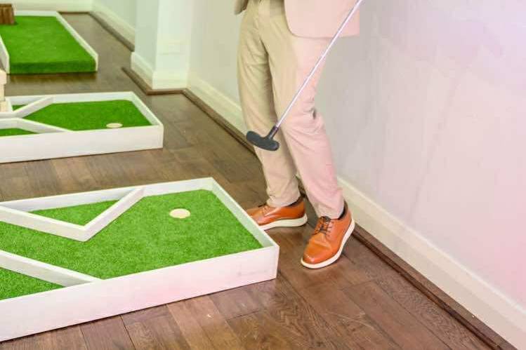 Indoor Mini Golf