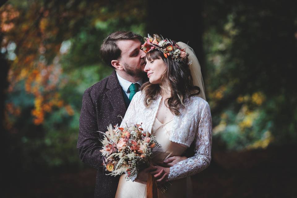 Autumn Woodsy Wedding