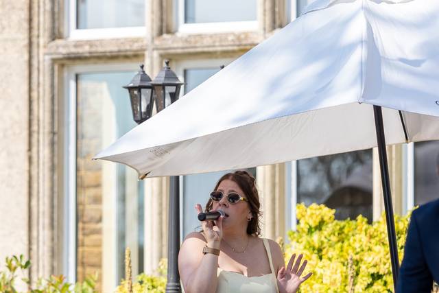 Al fresco singing