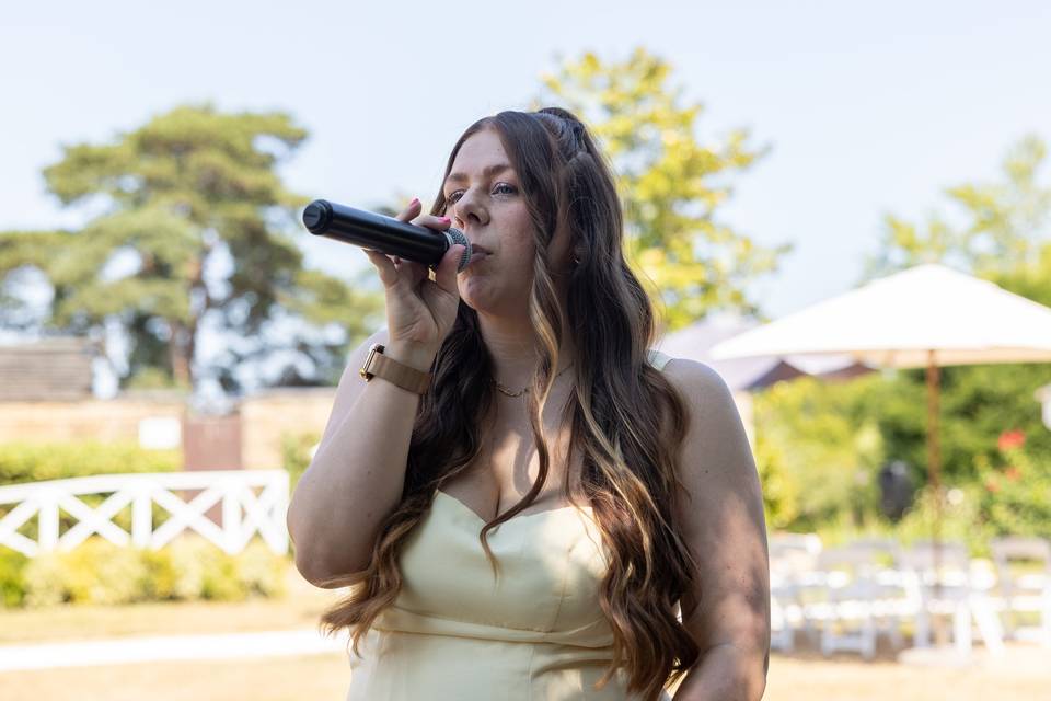 Singing close-up