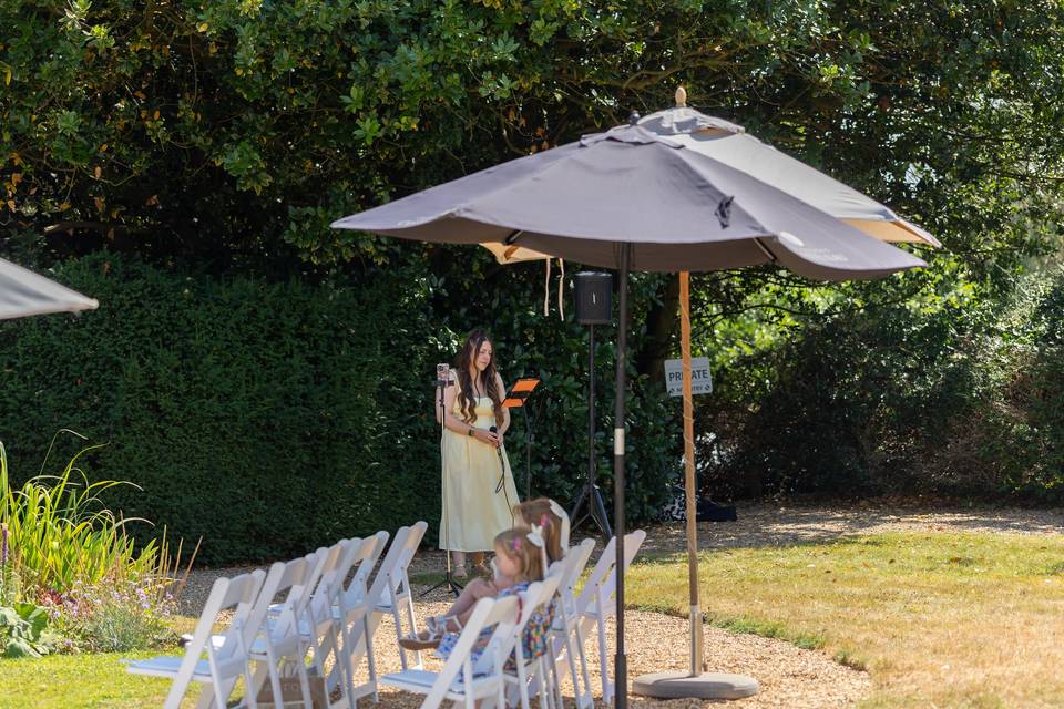 Terrace singer