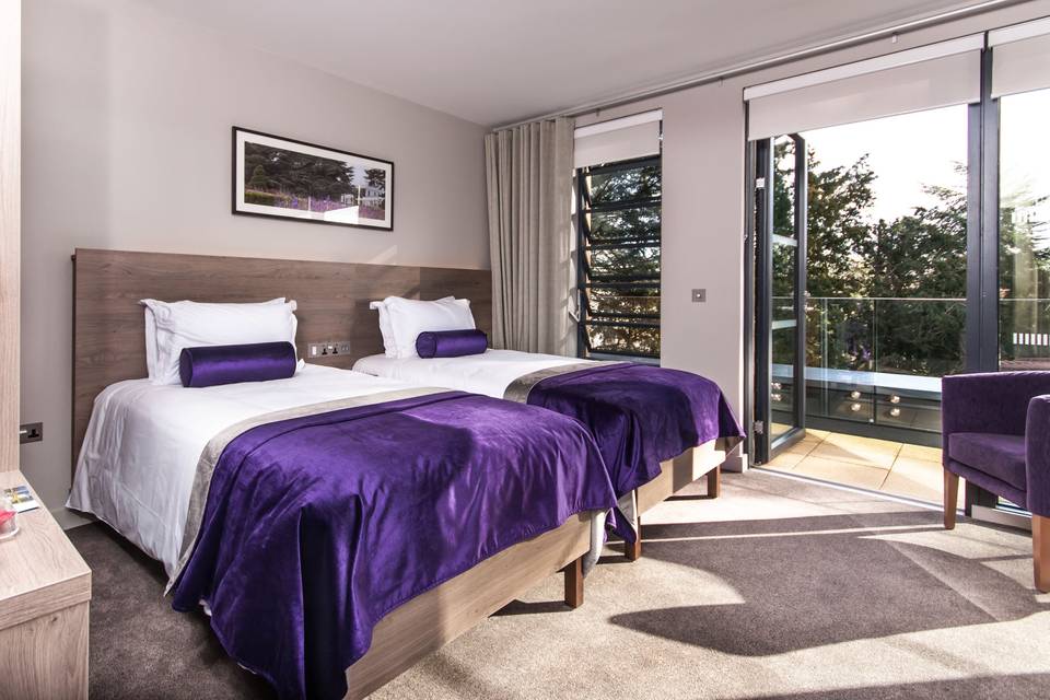 Greenlands Hotel - Twin room