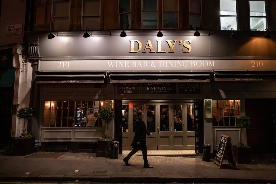 Daly’s Wine Bar
