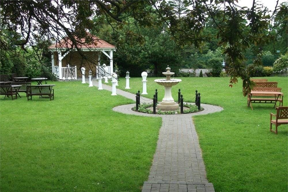 Oakley House Wedding Venue Bromley, Kent hitched.co.uk