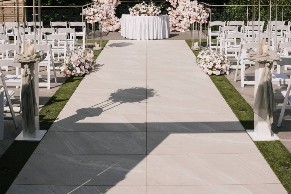 Secret garden ceremony