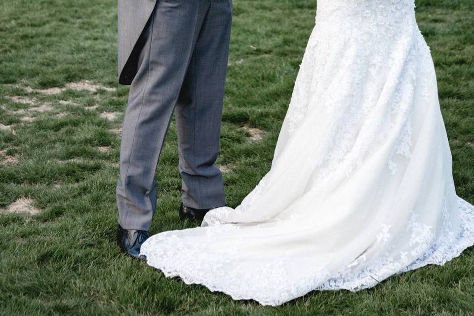 Bride & Groom on the lawn